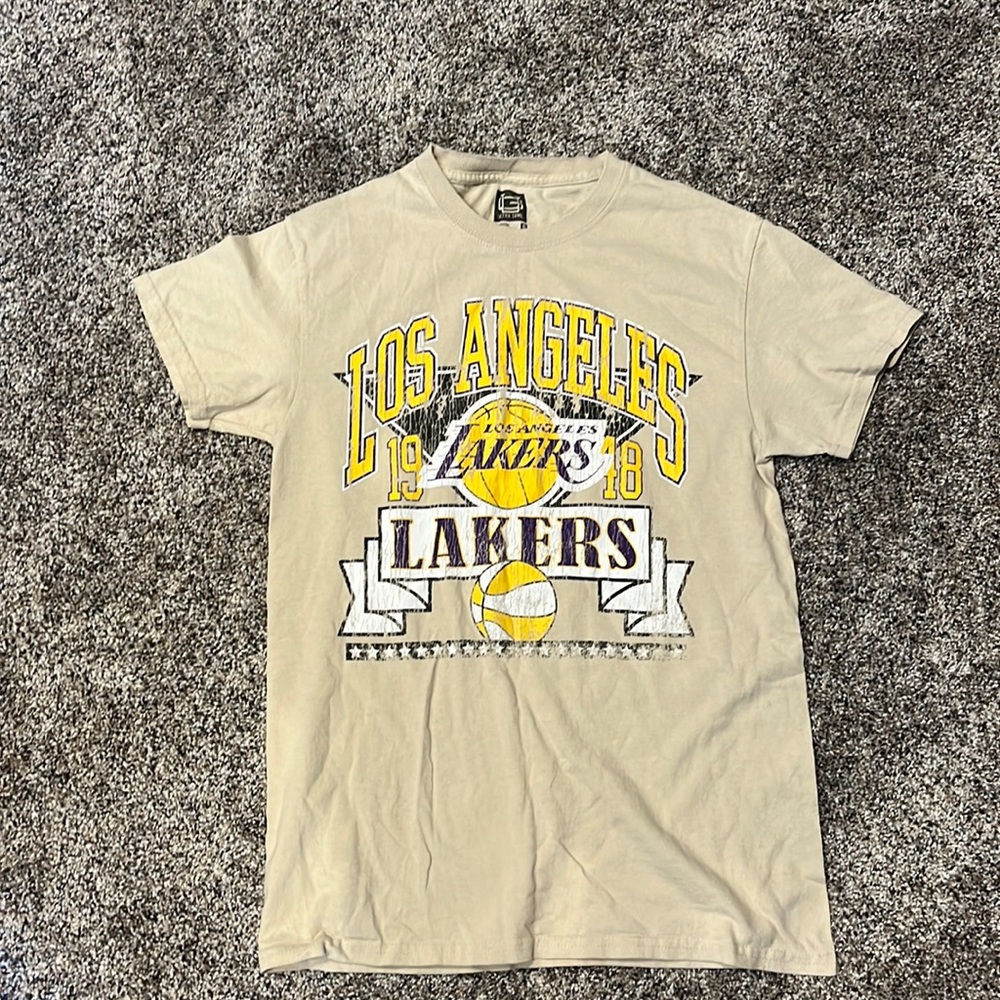 Urban outfitters beige tshirt